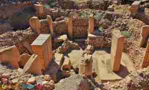 You can also go to Göbeklitepe 7 days a week. The cost of visiting Göbeklitepe is 36 TL, but if you have a museum card, you can visit for free.