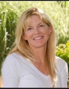 Ruth Chausse