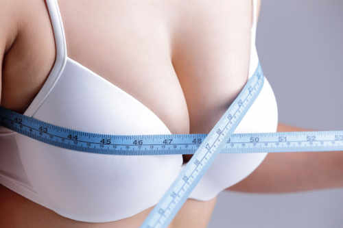 How to Find Reliable Reviews for the Best Breast Reduction Surgeons in Dubai