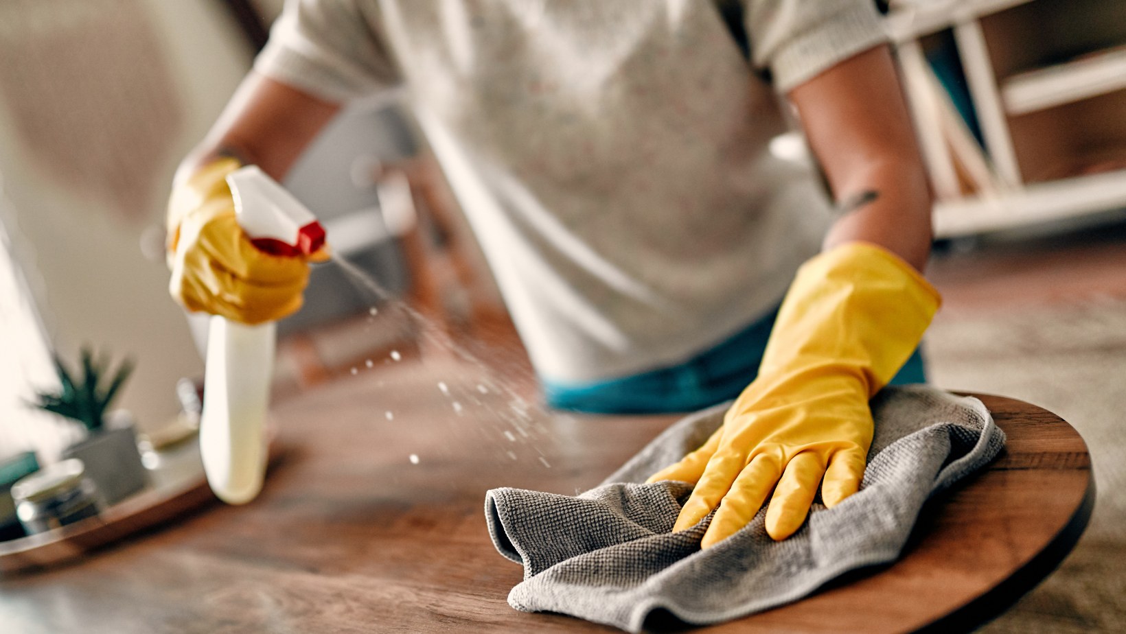 Crystal Clear Solutions: Revitalize Your Water Tanks with our Professional Cleaning Services in Dubai!