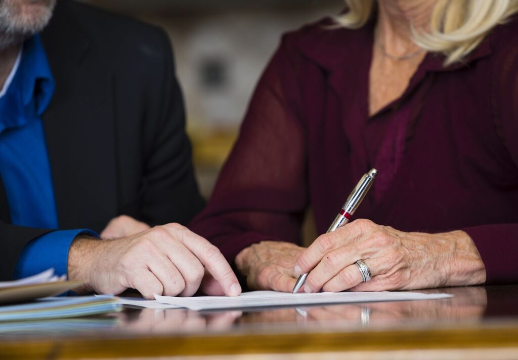 How to Contest a Will with the Help of Solicitors