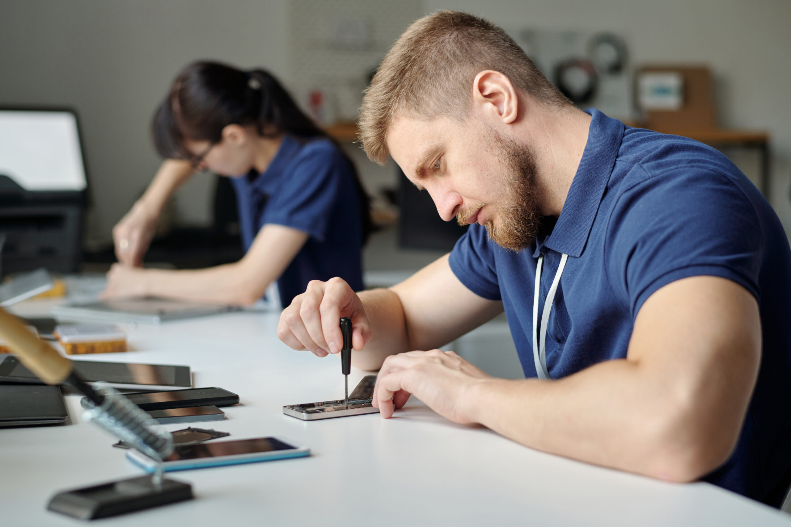 Cell Phone Service in My Area: Choosing the Best Provider with Wireless by Bellaire