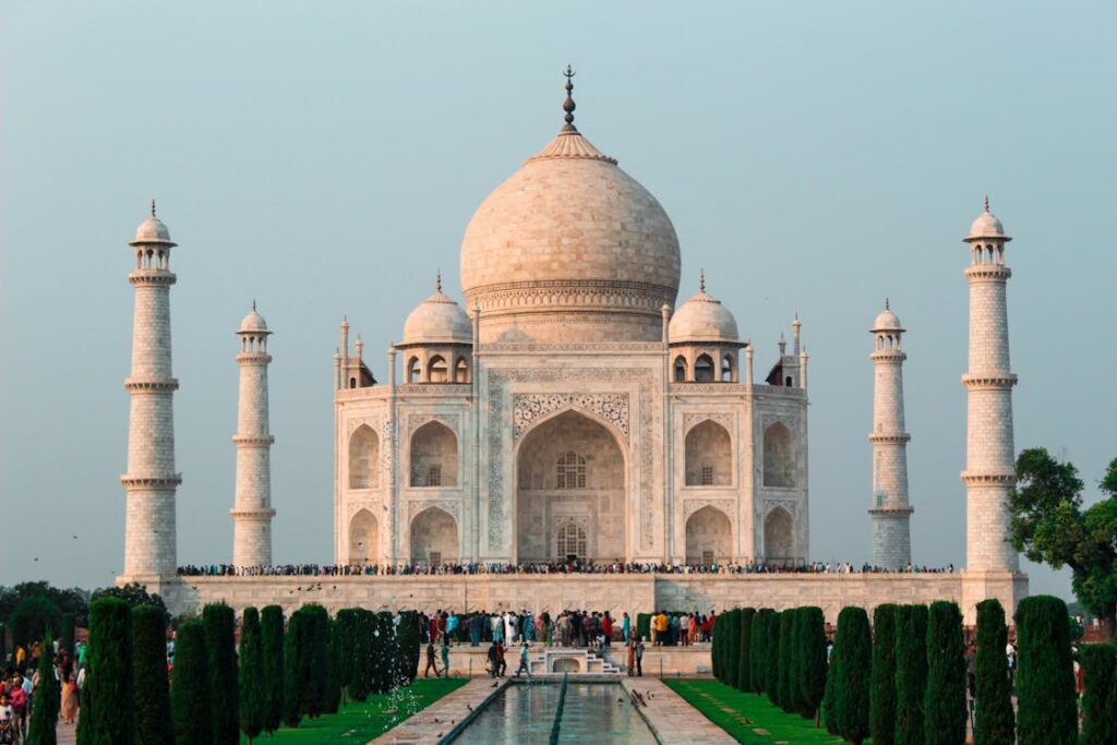 Discover the Best Tour Services for the Taj Mahal