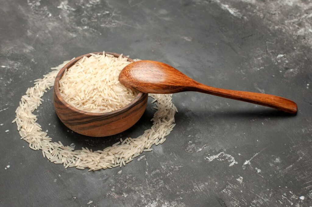 Partnering with the Right Rice Distributor for Business Growth