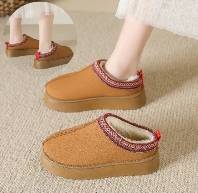 Cozy Comfort Meets Style: Why Bear Slippers for Women Are a Must-Have This Winter
