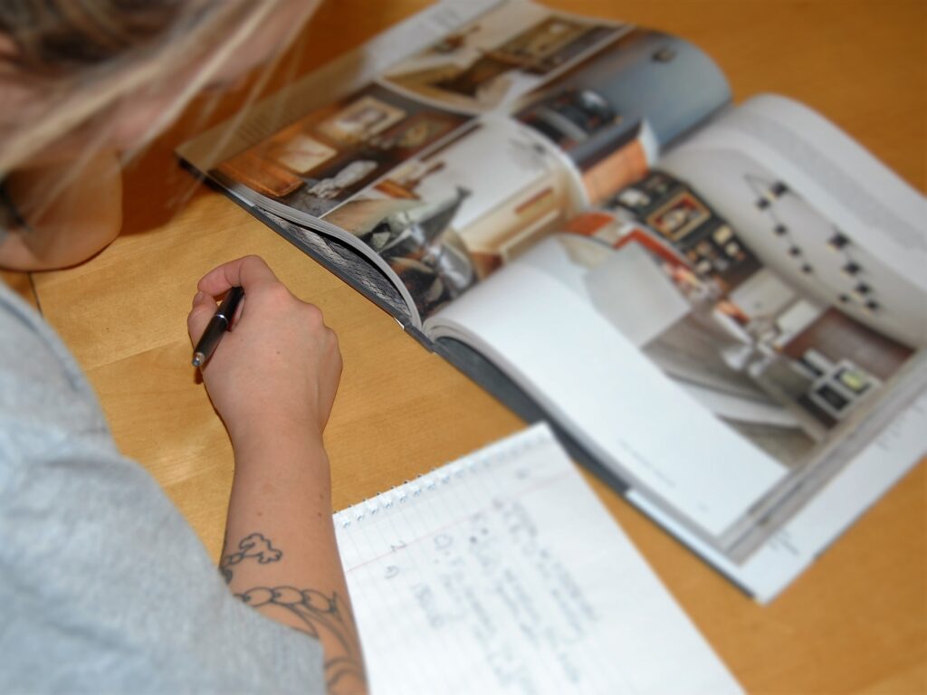 Professional Printing Services in Olathe – Brochures, Manuals & Flyers
