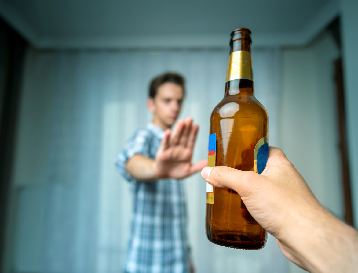 Exploring the Amenities of a Premier Alcohol Rehabilitation Center in Mumbai