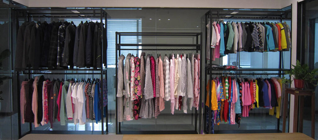 Women’s Wholesale Clothing: Affordable Fashion That Sells Fast