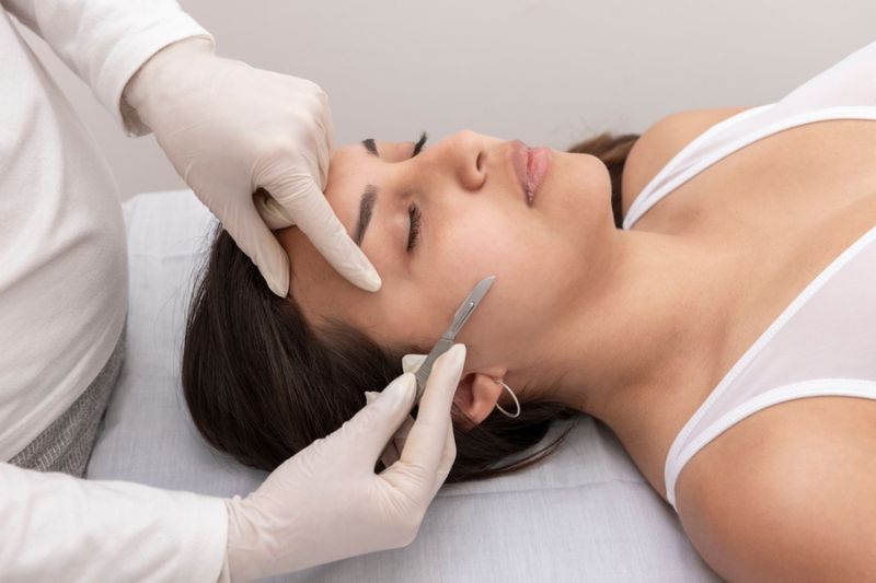Ultimate Guide to Dermaplaning: Everything You Need to Know for Smooth and Glowing Skin