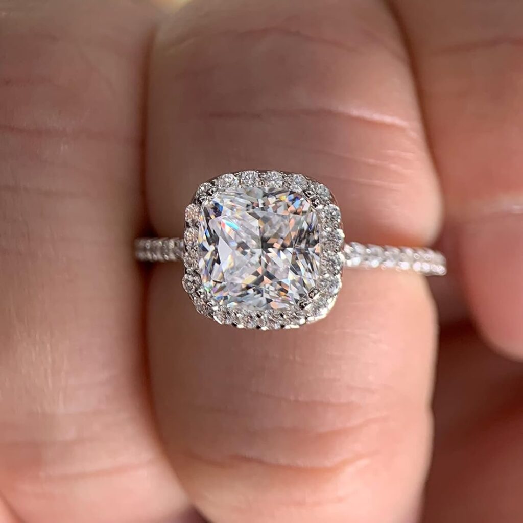 The Pros and Cons of Lab Diamond Engagement Rings and Moissanite Engagement Rings