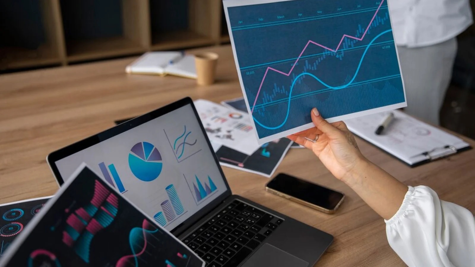 Data Revolution: How Big Data Transforms Industries and Decisions