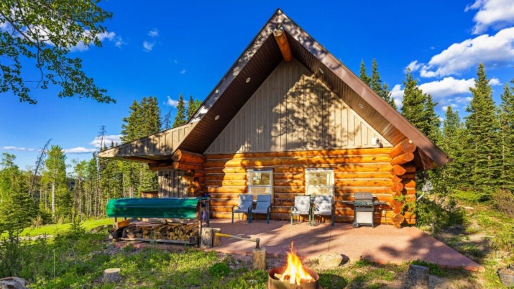 Explore Rocky Mountain Views with Unique Log Cabins in Jasper