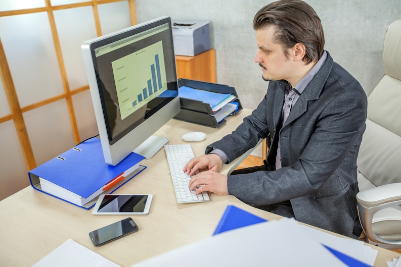 How to Address Employee Questions About Paycheck Stubs
