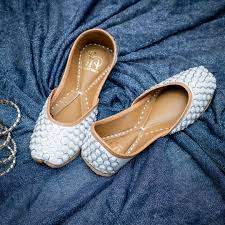 Indian Ethnic Juttis for Festivals by Gulbhahar