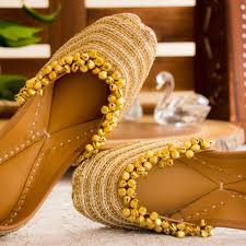 The Perfect Blend of Tradition and Modern Elegance