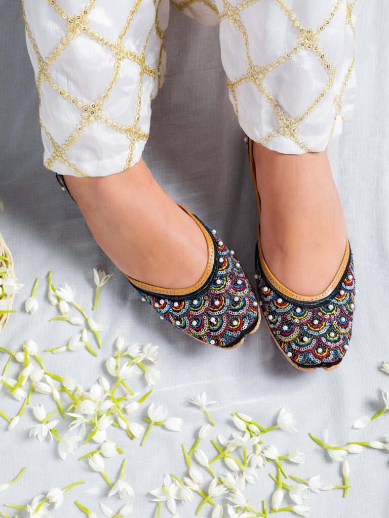 Cover all your bases with comfortable Ethnic juttis