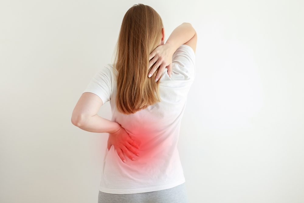 Middle Back Pain vs. Muscle Strain: How to Tell the Difference
