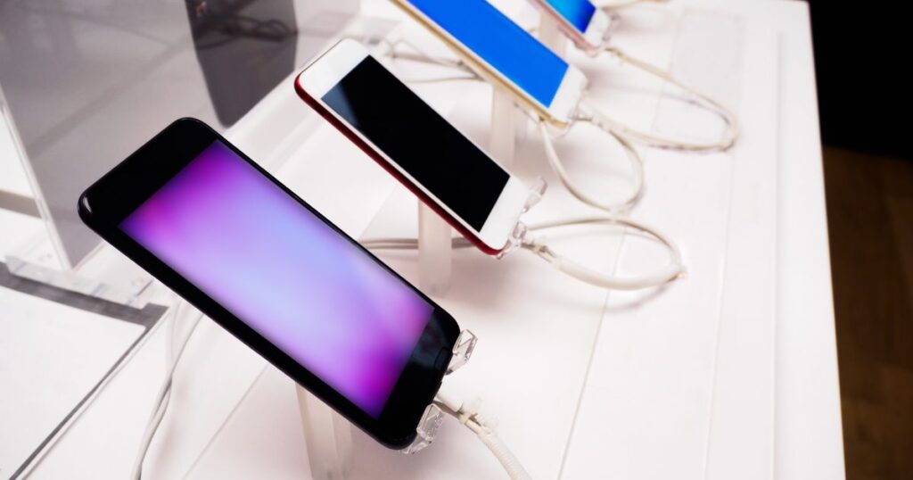 Australia Smartphones Market: Premium Smartphones and AI Integration Fuel Growth