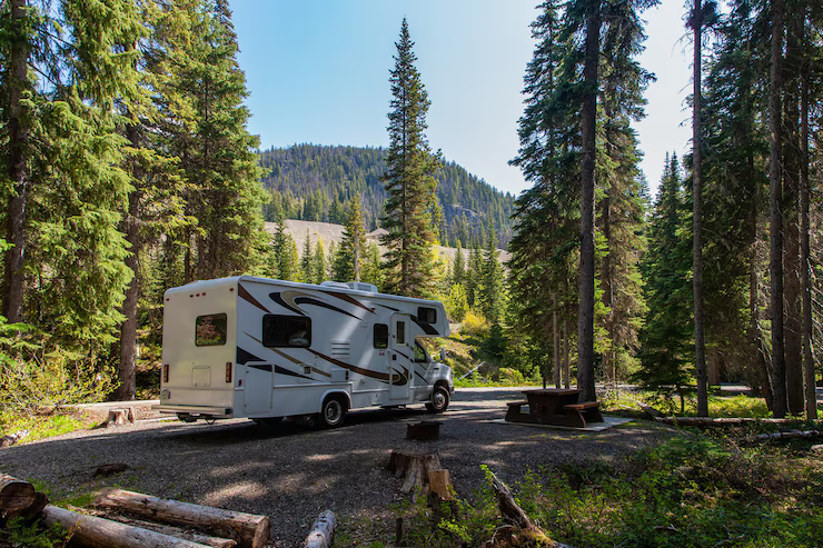 How Mobile RV Repair Saves You Time and Money on the Road
