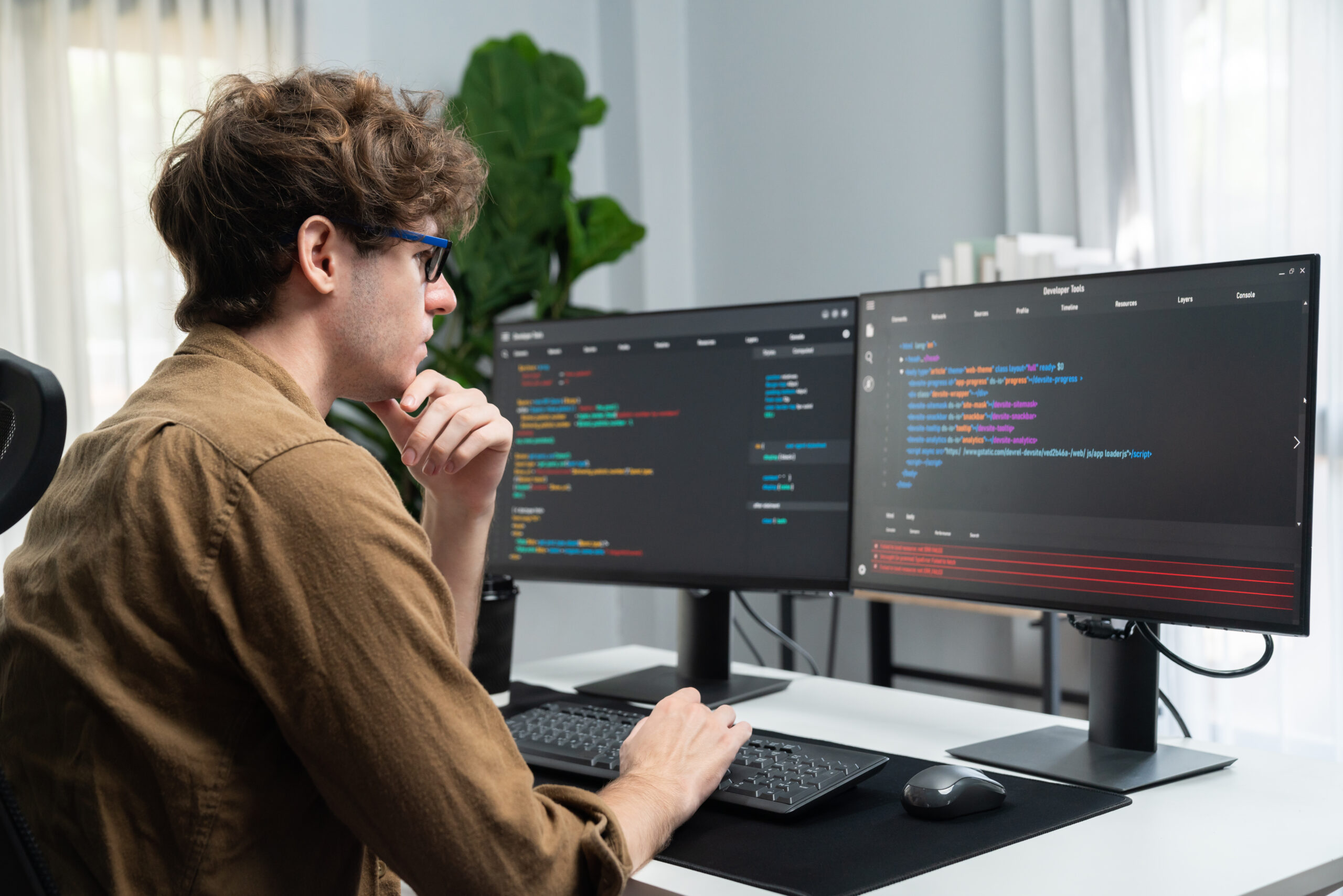 What’s the Difference Between Installing a Web Server and a Database Server?