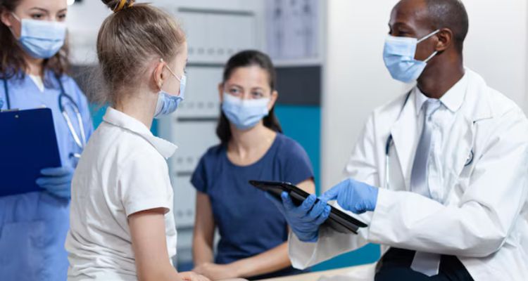 Easy Health Monitoring for the Elderly: Full Body Checkup at Home in Dubai