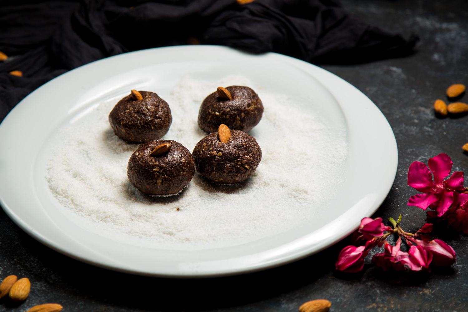 Eat Anytime Date Laddoos – Naturally Sweet, Nutrient-Dense Power Bites