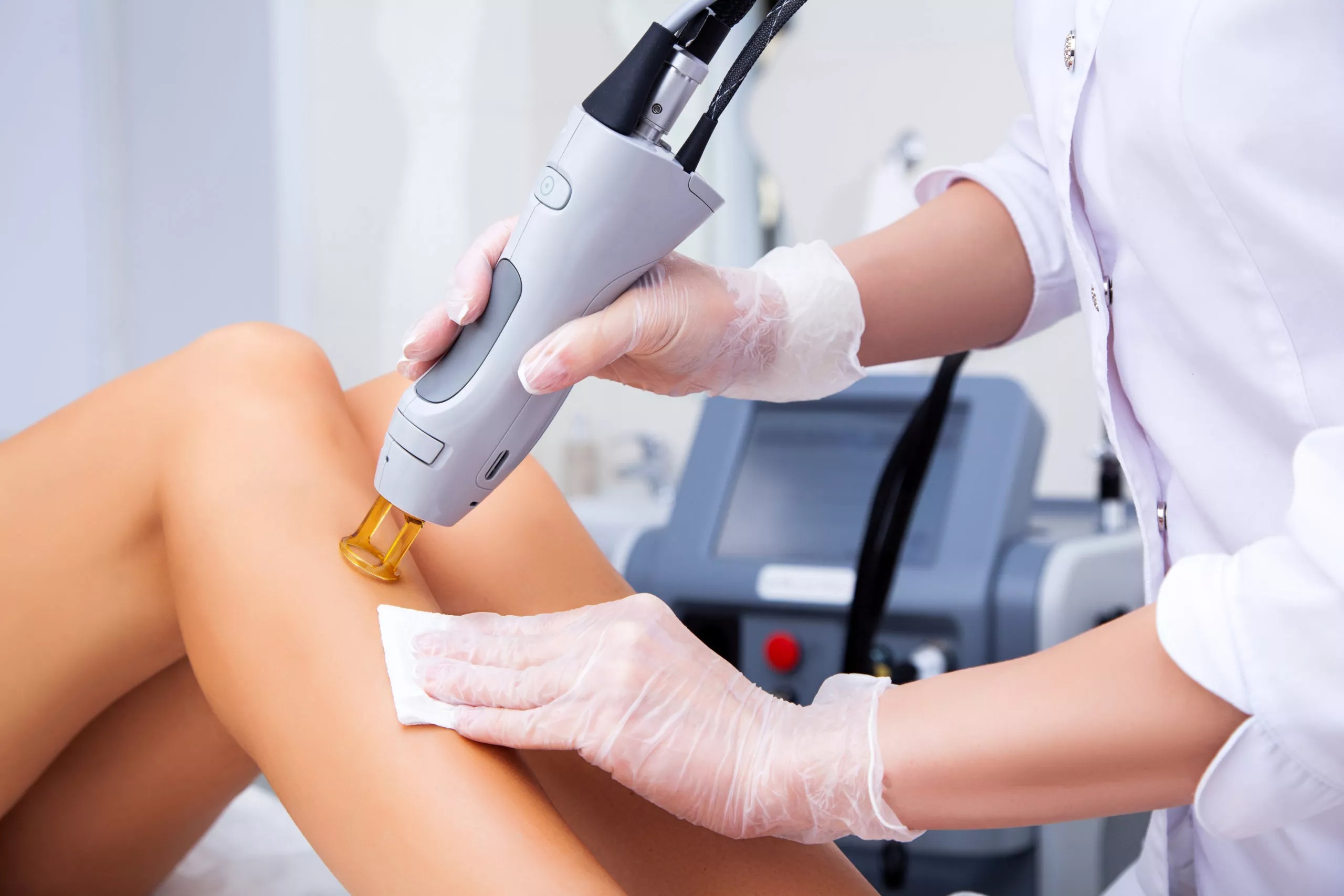 How does electrolysis laser hair removal work?