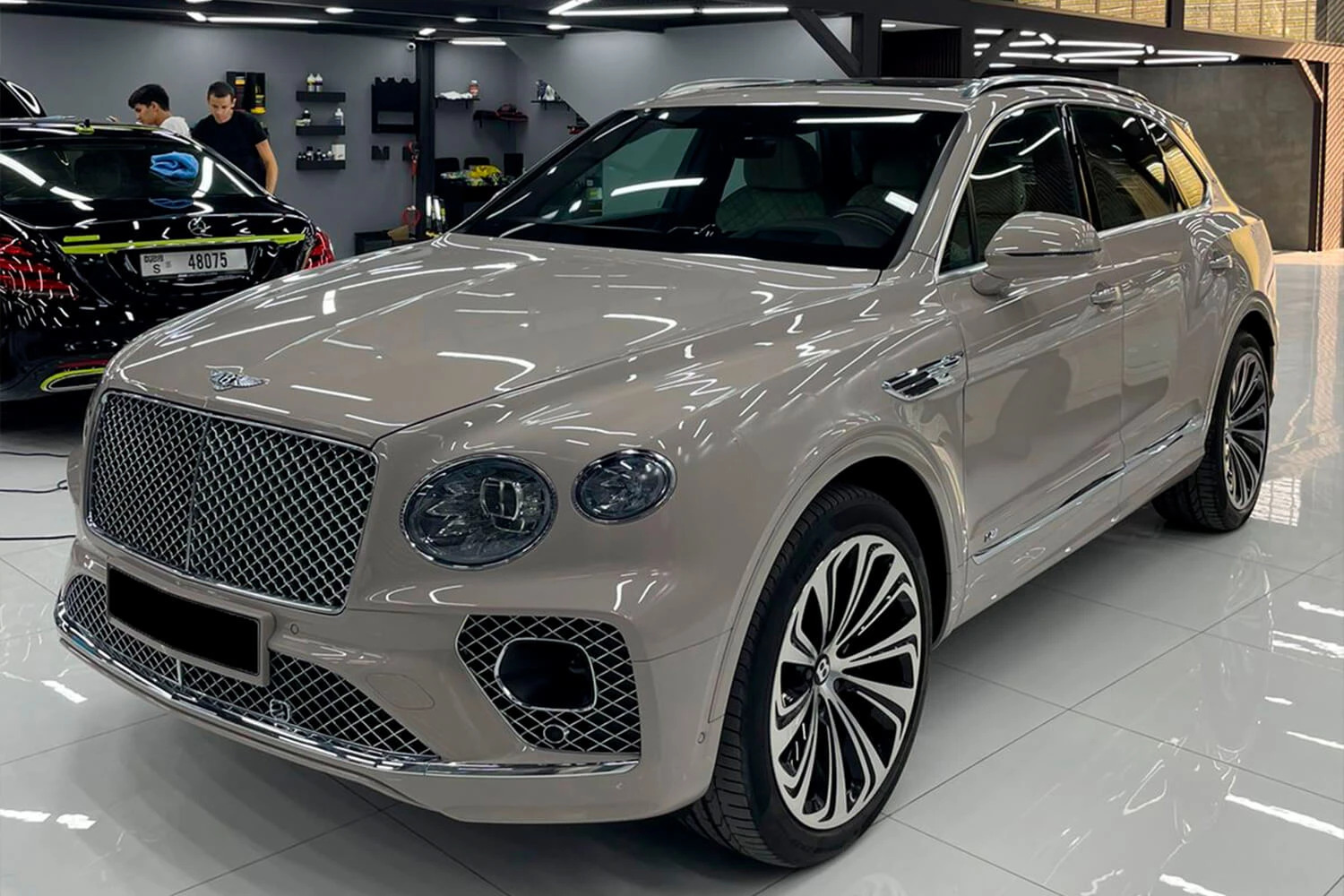 Feel the Power of Prestige – Bentley Rentals in Dubai
