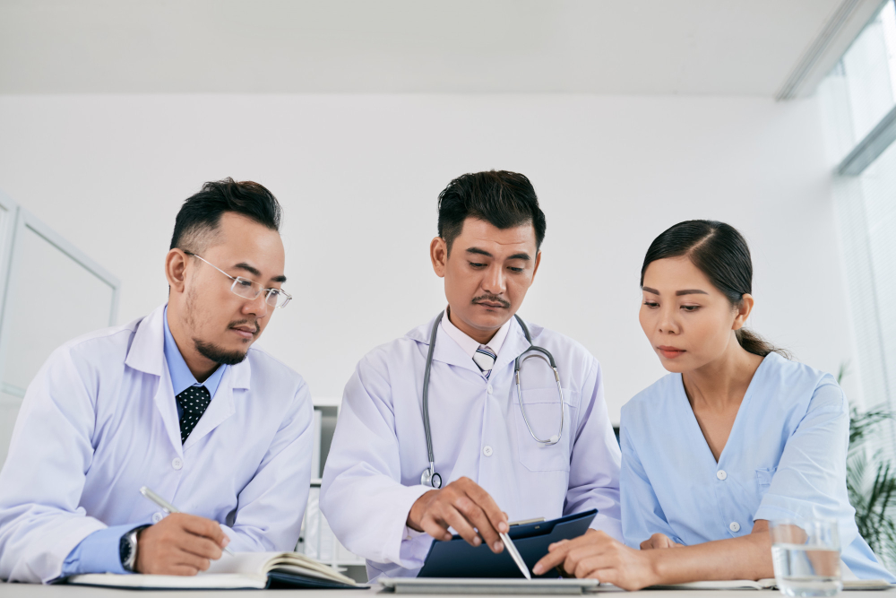 A Closer Look at the Medical Staff and Specialists in Las Piñas Hospitals