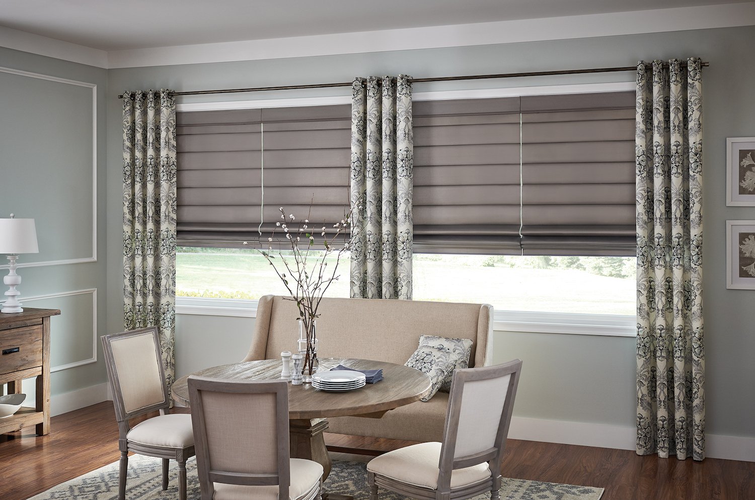 Modern Roman Blinds Trends in Dubai for 2025