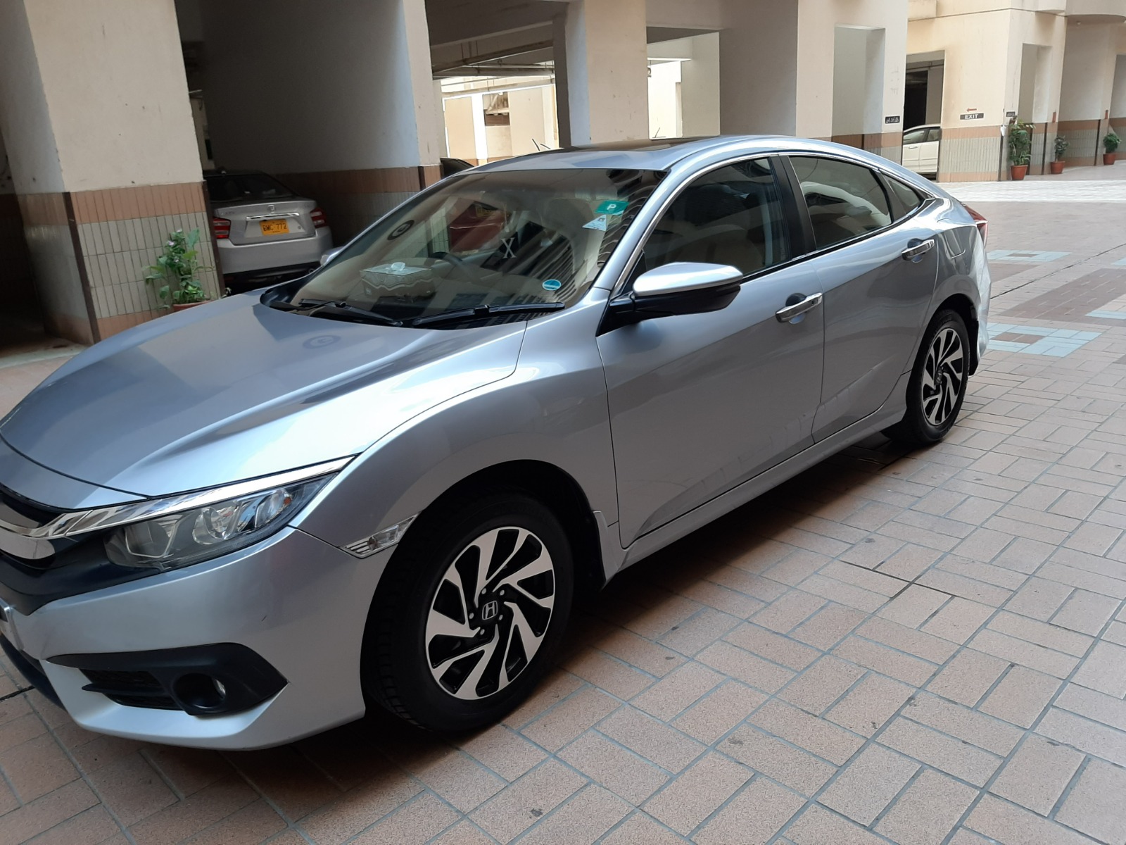 Your Ultimate Guide to Buying a Car in Peshawar with FameWheels