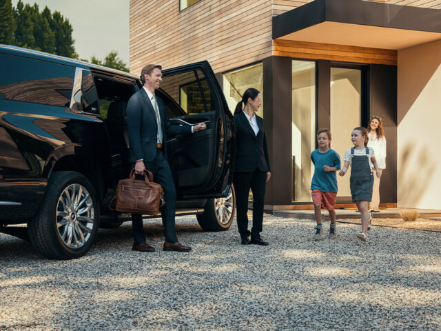 Minneapolis Black Car Service – Travel in Style with Black Diamond Limo Service