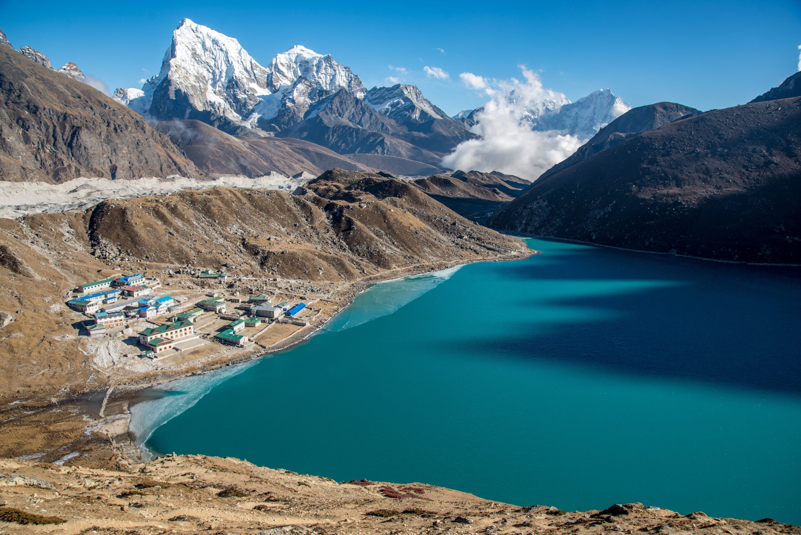 Discover Hunza Valley: Pakistan’s Crown Jewel of the North