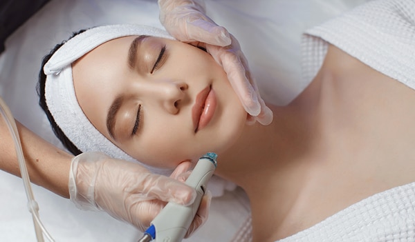 How to Get Smooth, Hydrated Skin at an Affordable Hydrafacial Price in Dubai