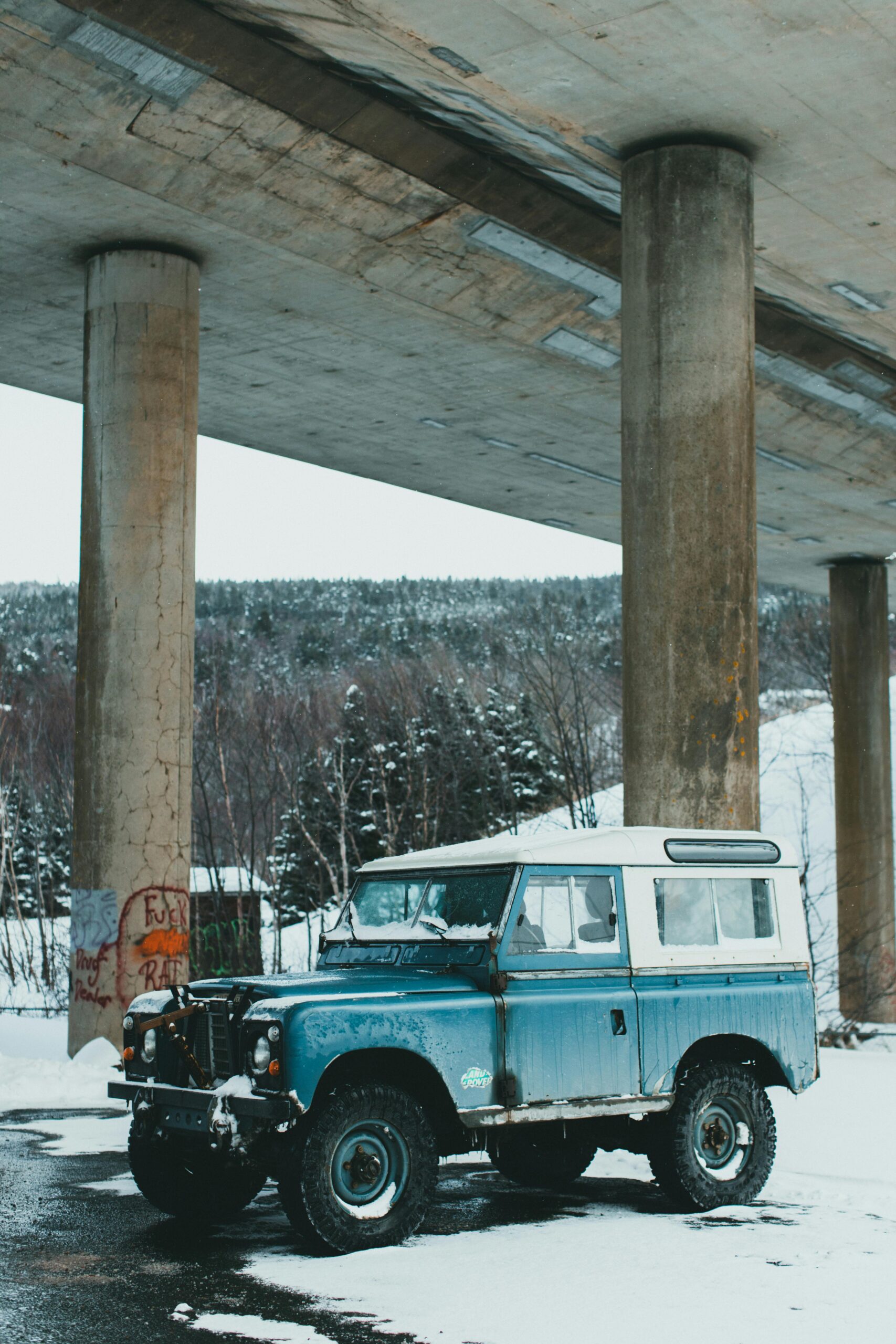 The 2025 Buyer’s Guide to Vintage Land Rovers: Why They’re Still in Demand
