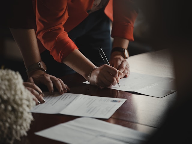 Understanding Private Placement Bonds: A Deep Dive into Investment Opportunities and FAQs